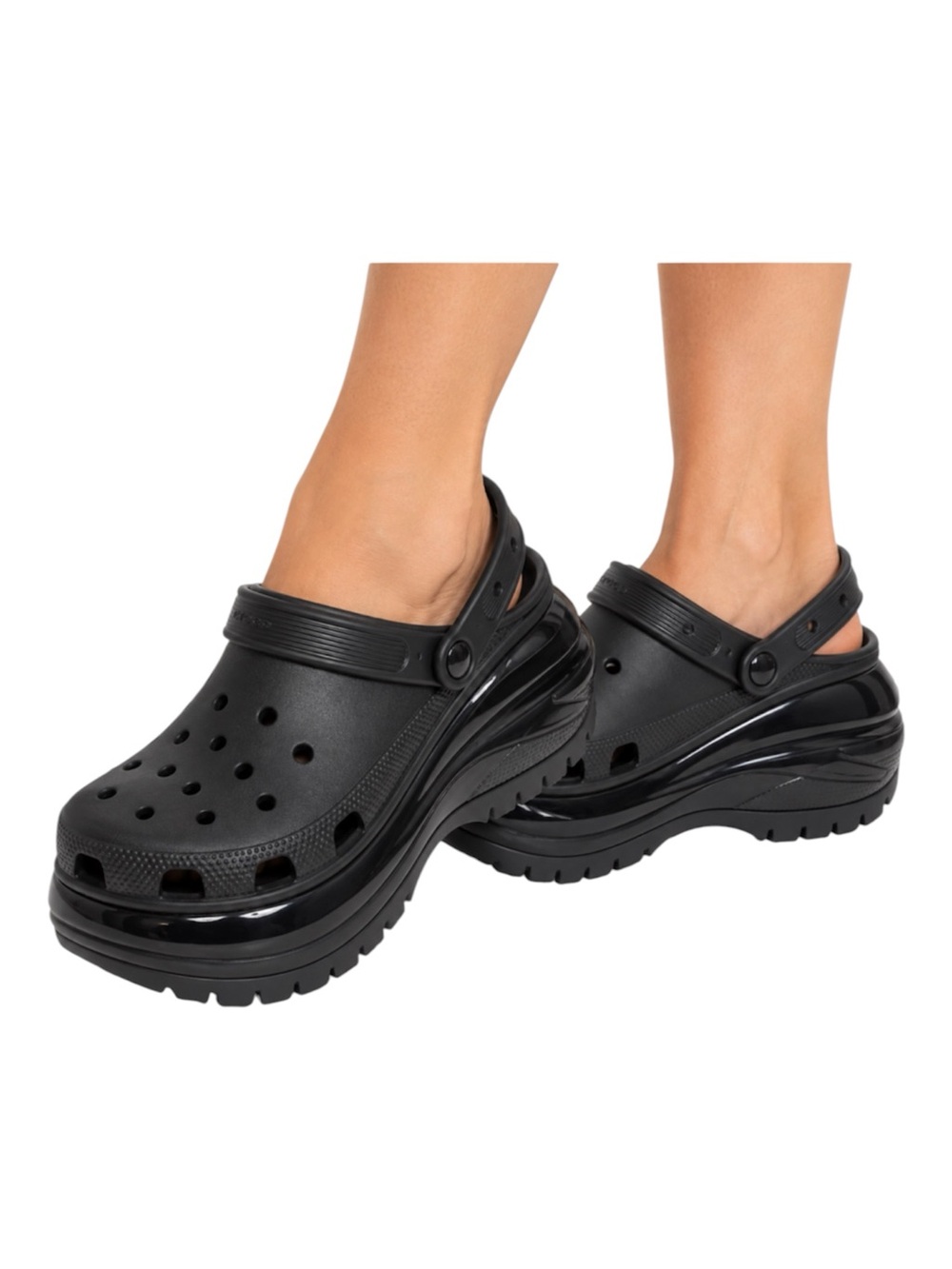 Crocs black Mega Crush platform clogs women’s 8